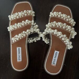 Steve Madden Pearl Embellished Sandals - White and Brown